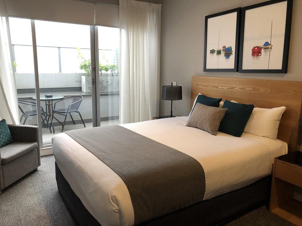 Quest Brighton On The Bay Aparthotel Melbourne Exterior photo
