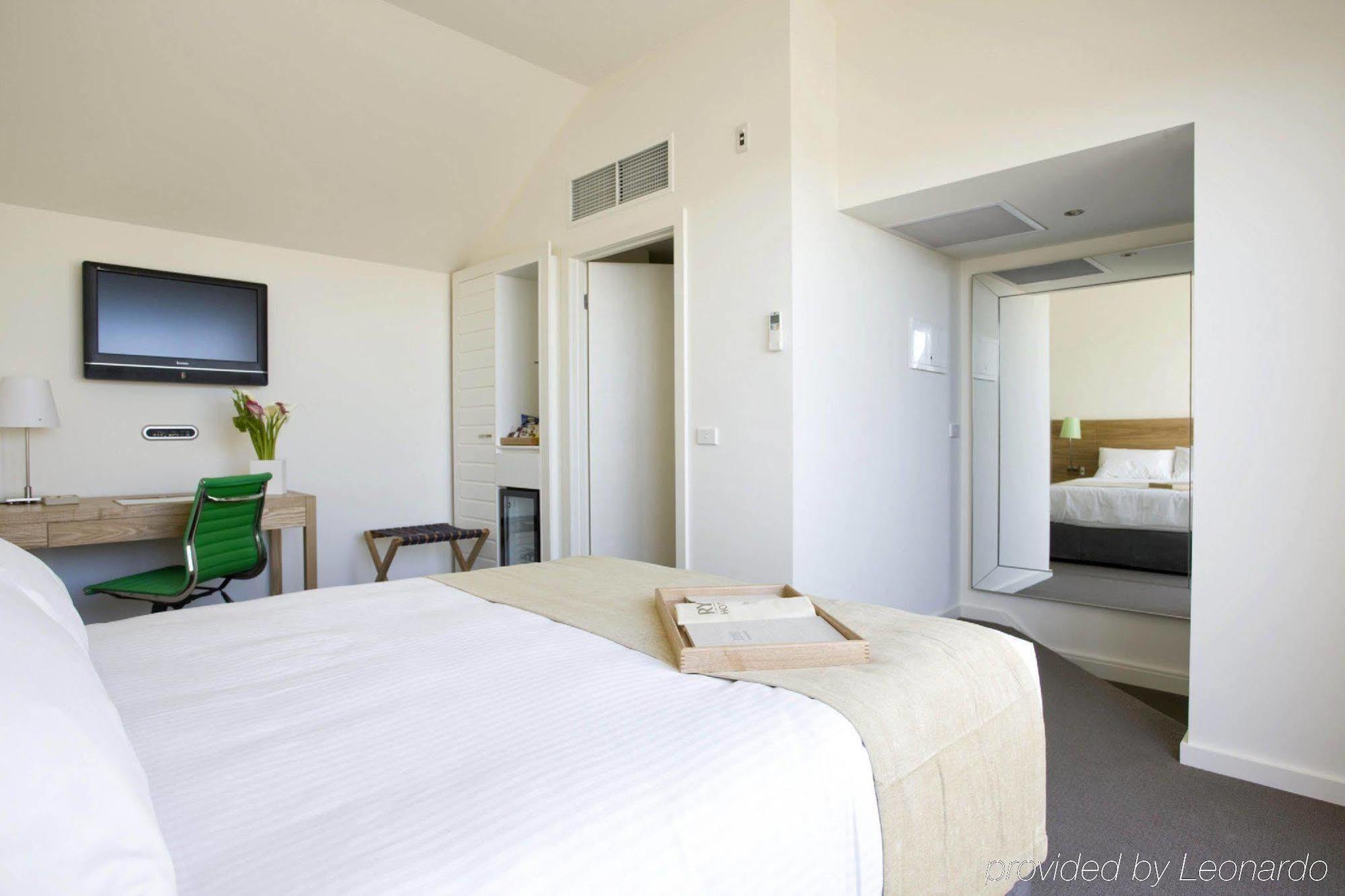 Quest Brighton On The Bay Aparthotel Melbourne Room photo