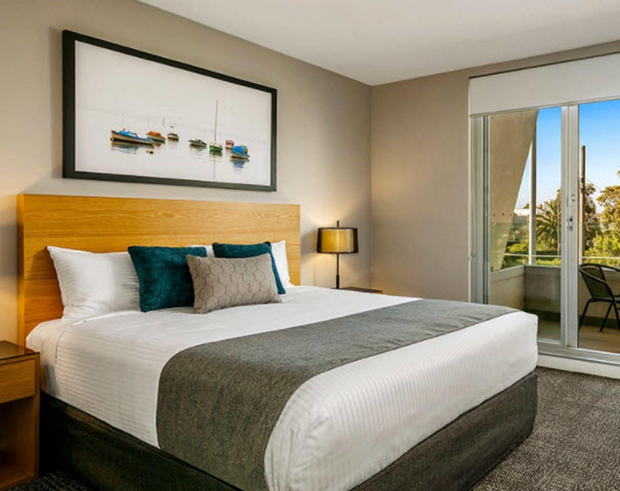 Quest Brighton On The Bay Aparthotel Melbourne Exterior photo